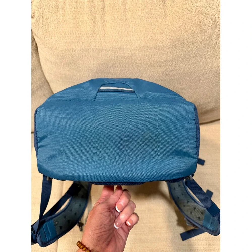 Ascend Meander 20L Daypack Blue Hiking Fishing Backpack Travel Commuter Bag